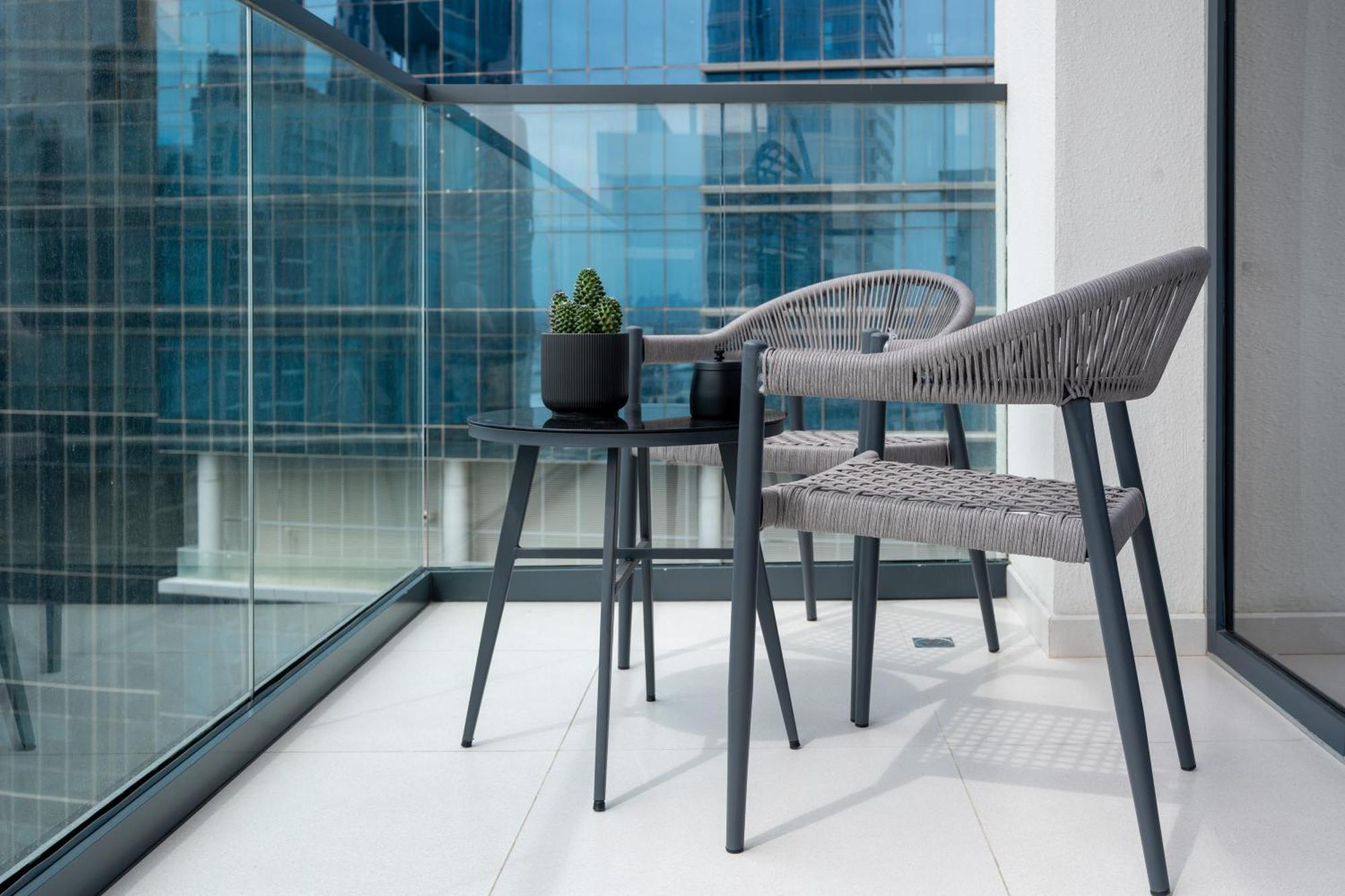 Keyrock Living - Elegant Escape At Zada Tower *