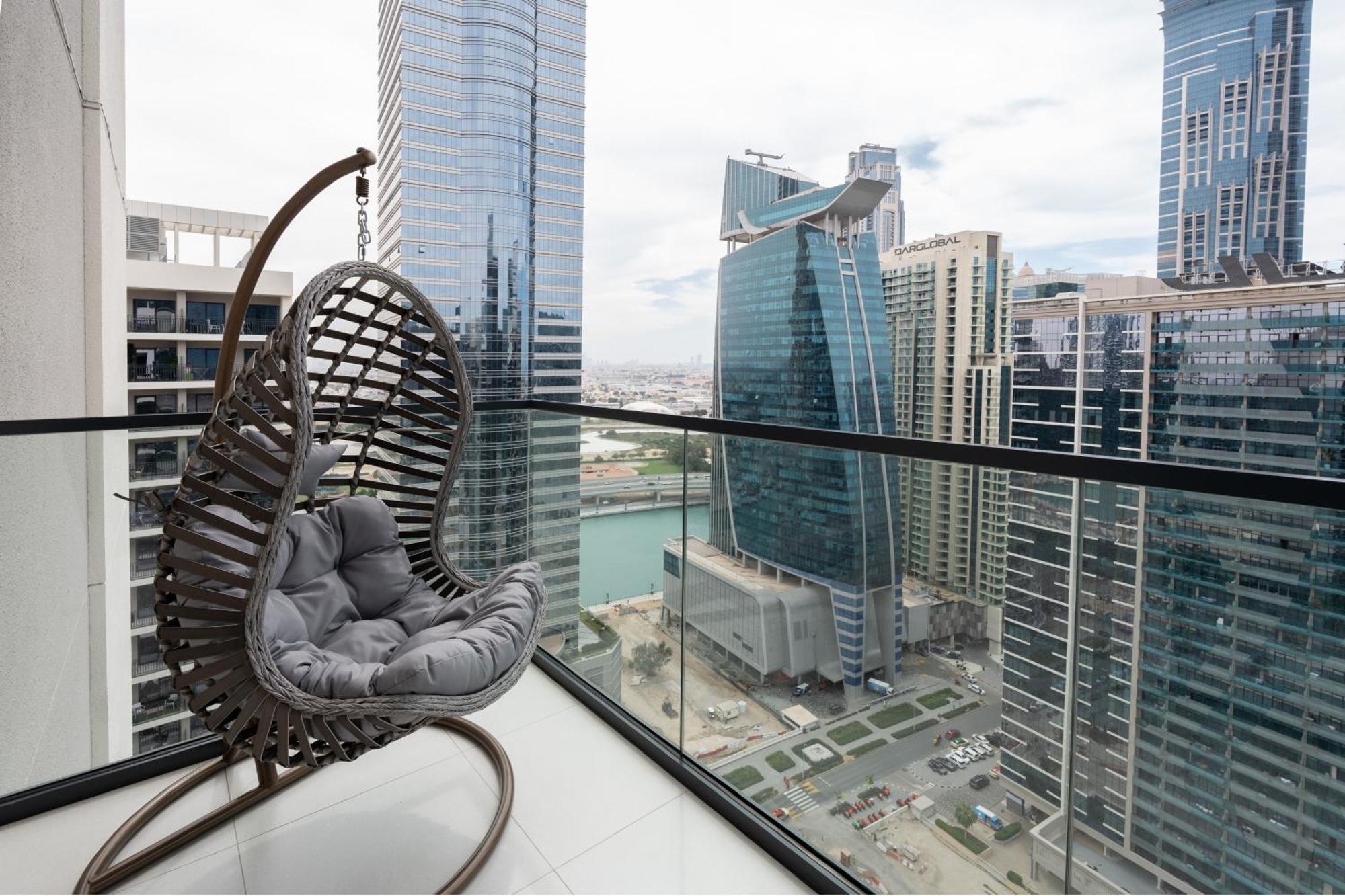 Apartment Keyrock Living - Elegant Escape At Zada Tower