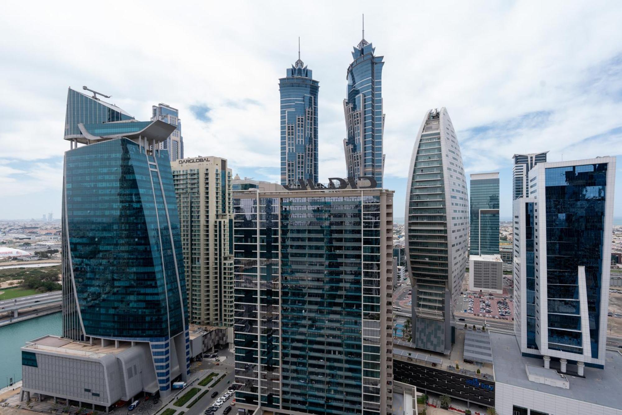 Apartment Keyrock Living - Elegant Escape At Zada Tower Dubai