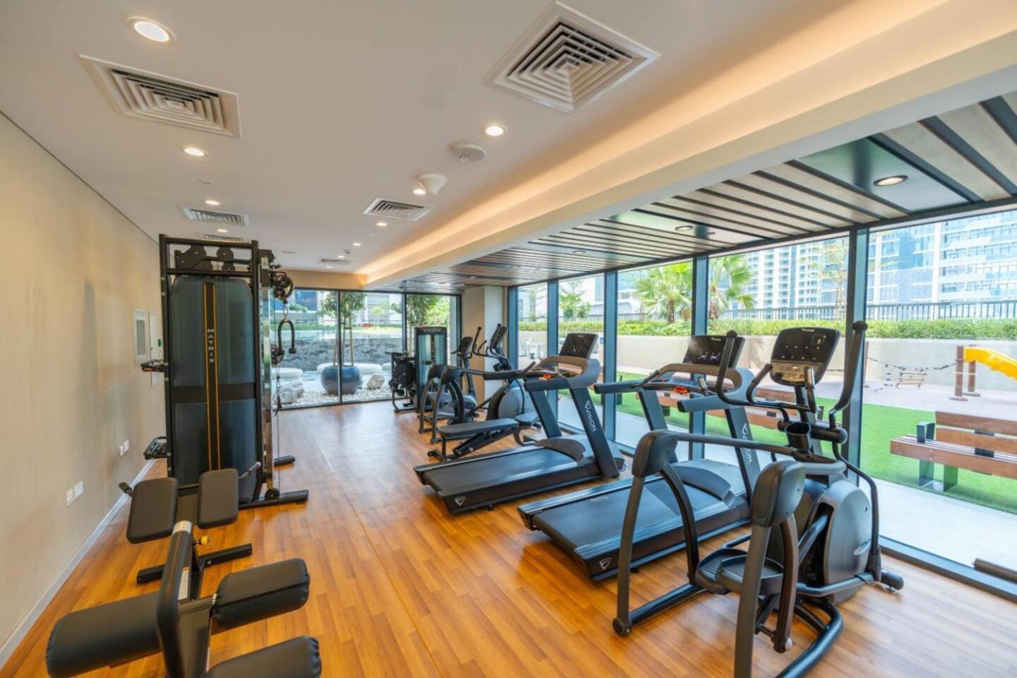 Apartment Keyrock Living - Elegant Escape At Zada Tower Dubai